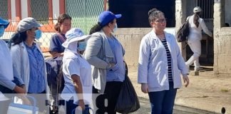 Brigadistas de salud inmunizan a familias del barrio Santa Elena, Managua