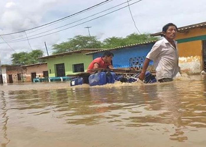 Perú en estado de emergencia tras fuertes lluvias en el norte del país