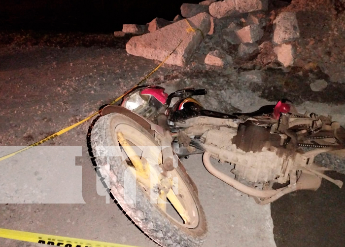 Motociclista se salva de morir en aparatoso accidente en Río Blanco- Mulukukú