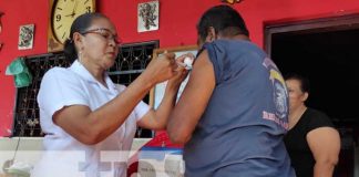 Foto: Vacunación en barrios de Managua / TN8