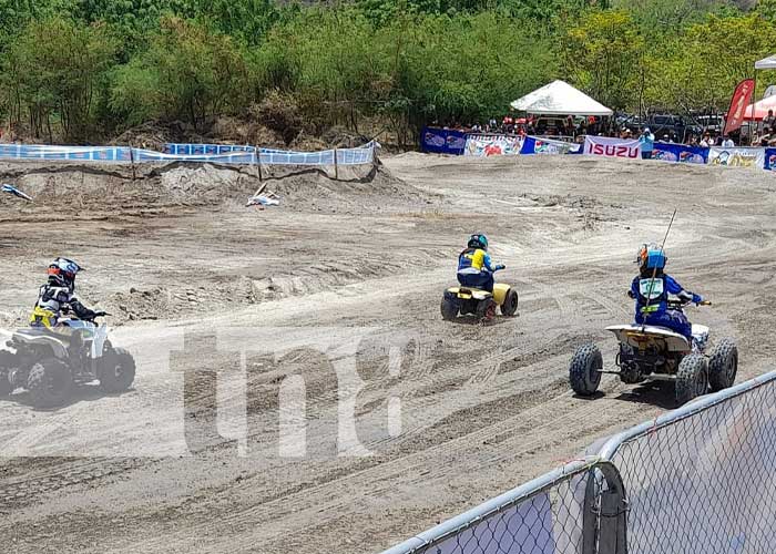 Rugen los motores en competencia Nacional de motocross en Managua
