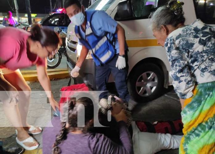 Invasión de carril deja a motociclista fracturada en el Km 8.5 Carretera Sur, Managua