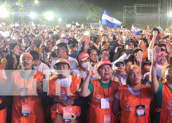 Foto: “Fiesta Espiritual” Cruzada evangelista fue todo un éxito en León / TN8