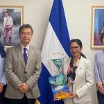 Fundador del "Barco de la paz" visitó la sede de Nicaragua en Tokio