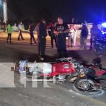 Por supuestamente aventajar, motociclista pierde la vida en Ctra. Xiloa, en Managua