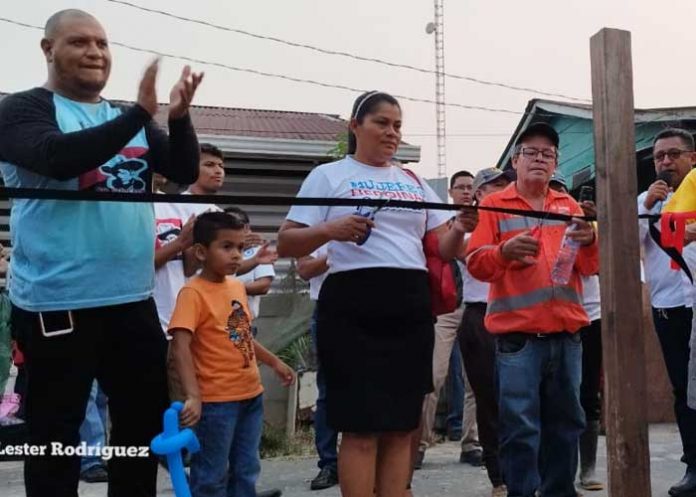 Inauguración y entrega de Vivienda Solidaria en El Triunfo, Municipio de Bonanza