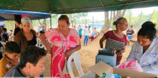 Gobierno de Nicaragua lleva atención médica a las familias de León