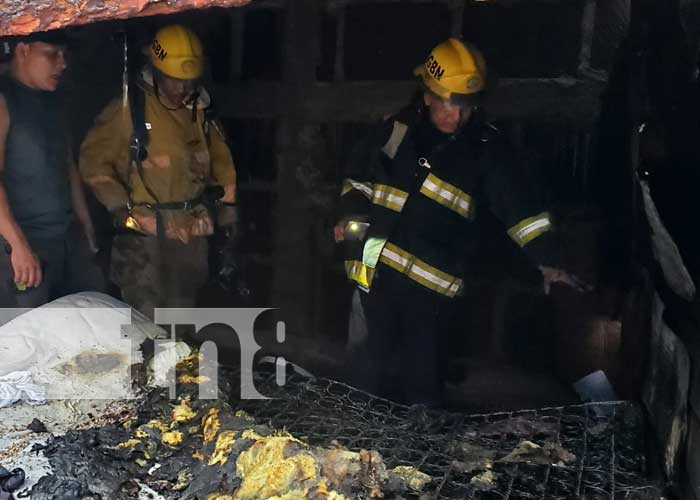 Inquilinos perdieron todo en un incendio den la habitación de una casa en Estelí