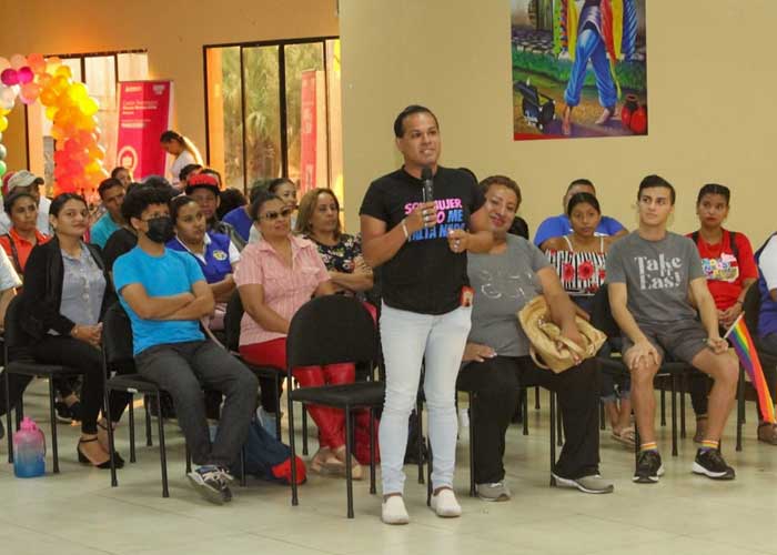Cartilla “Diversidad Digna” continúa presentándose a familias de Carazo