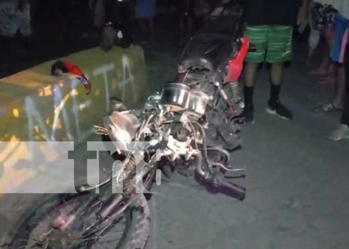 Menores que participaban en una carrera ilegal de motos y sufren accidente en Nandaime