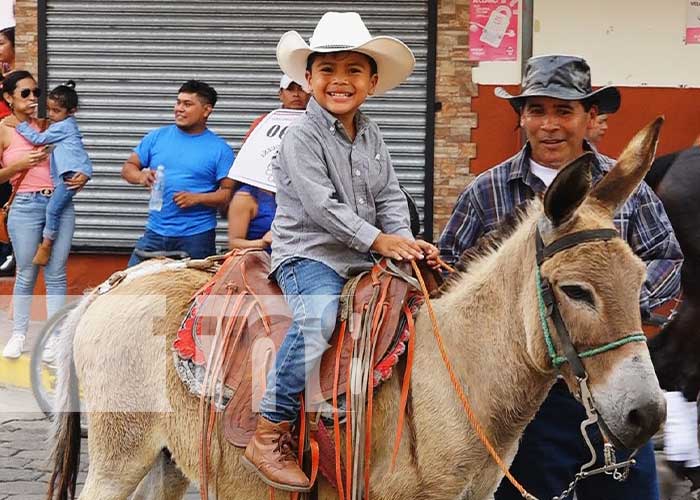 Niños y niñas participan en tradicional «Hípico Infantil» en Somoto, Madriz