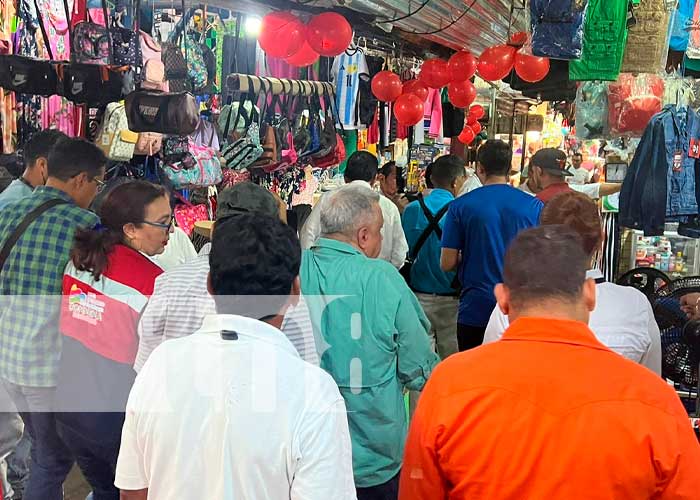 Autoridades de COMMEMA realizan recorrido por el Mercado Israel Lewites