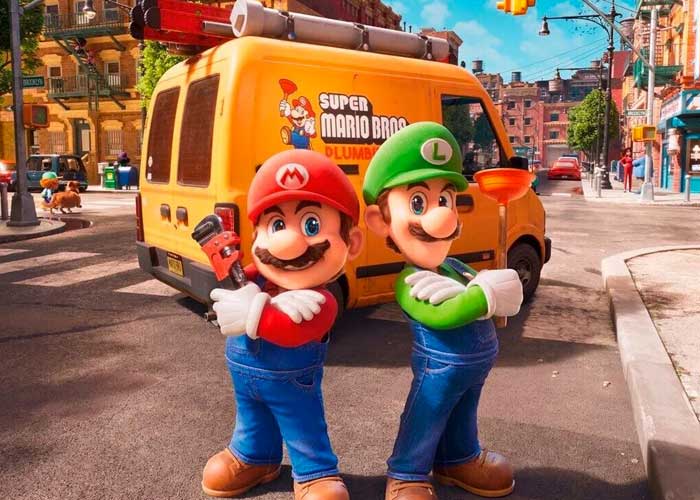 Familia realiza un cosplay en el cine de Super Mario Bros