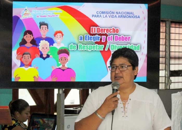 Familias de Carazo en presentación de la Cartilla “Diversidad Digna"