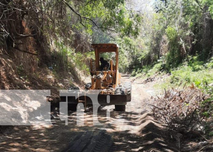 Reparan caminos productivos en Moyogalpa, Isla de Ometepe