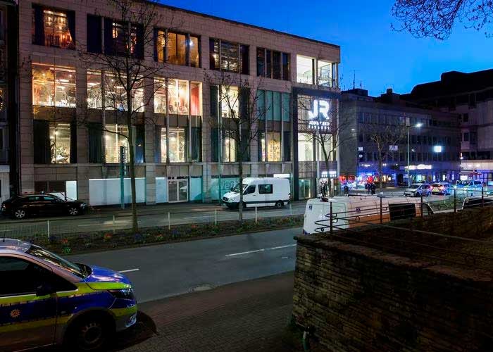 Al menos cuatro heridos tras un ataque con cuchillo en un GYM de Alemania