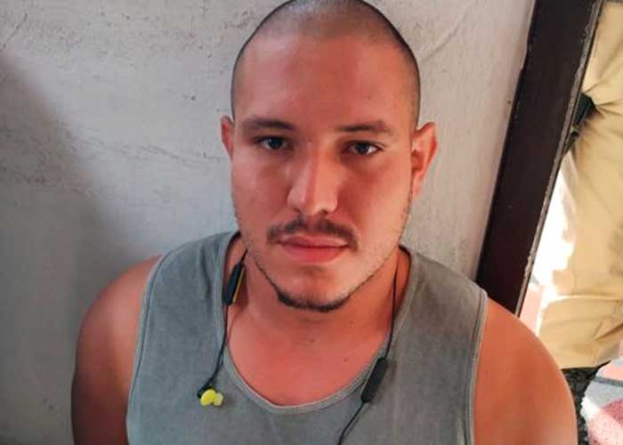 Hombre con hacha en mano "descuartiza" a 4 niños en una guardería de Brasil