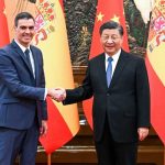 Presidente Xi Jinping sostiene encuentro con jefe de Gobierno Español