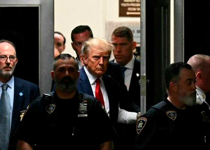 Acusado con más de 30 cargos, Donald Trump comparece ante el juez en Nueva York