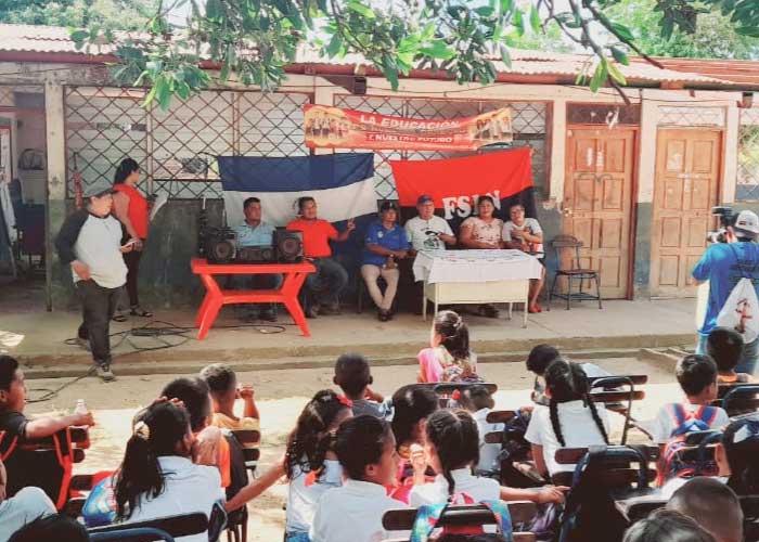 Gobierno de Nicaragua rehabilita Centro Escolar, Emmanuel en Bambana, Rosita