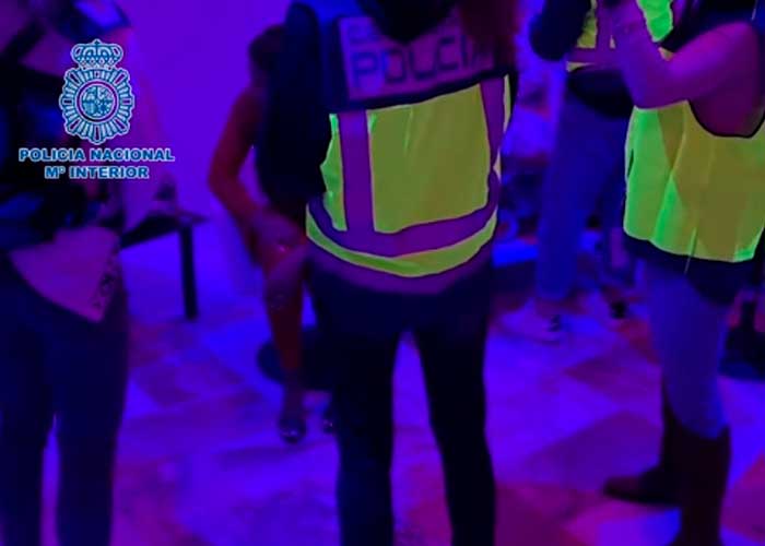 Cayó red de trata de personas que usaba mujeres para prostituirlas en España