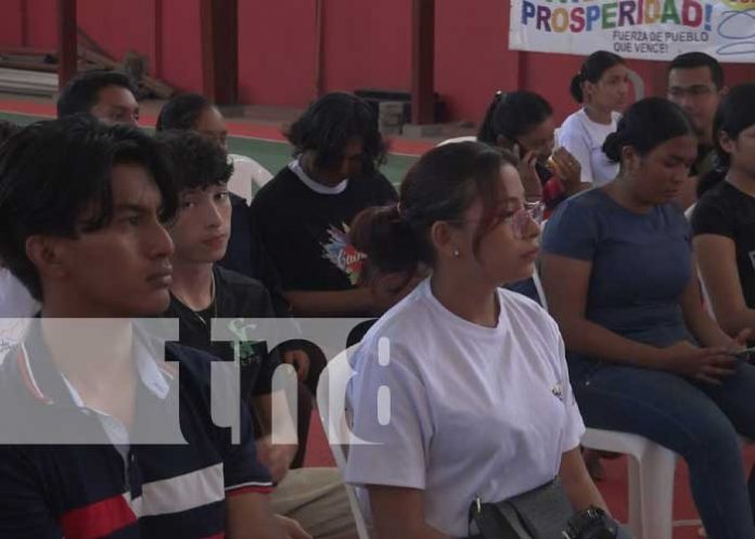 Foto: Taller para jóvenes en Ometepe sobre diversos temas sociales / TN8