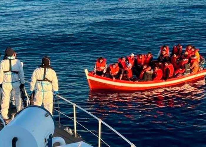 Decretan estado de emergencia en Italia por el arribo masivo de migrantes 