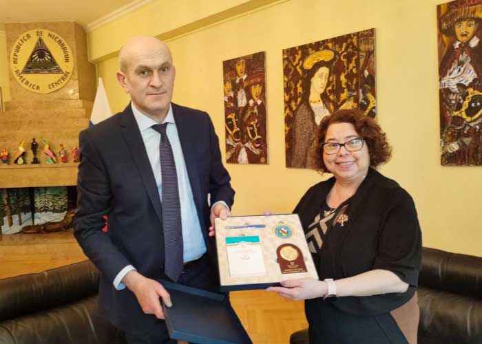 Embajadora de Nicaragua recibe visita del Ministro de Osetia del Sur