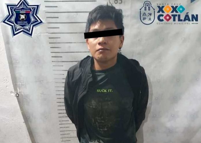 En un ataque de ira, le rocío gasolina y prendió fuego a su novia en México