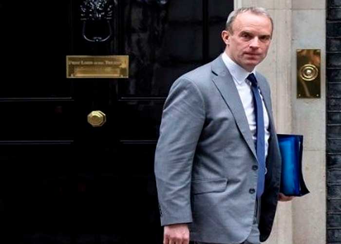 Ministro de Justicia del Reino Unido renuncia tras acusaciones de acoso