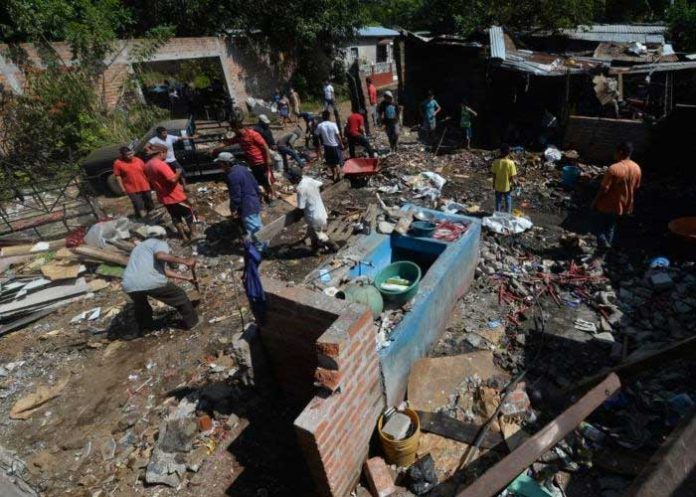 Cohetería ilegal en El Salvador explota y deja 4 muertos