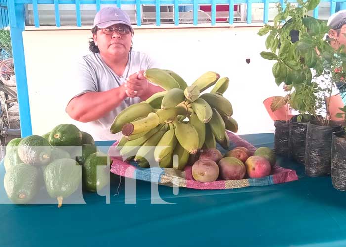 Feria agropecuaria por el día internacional de la madre Tierra en Ticuantepe