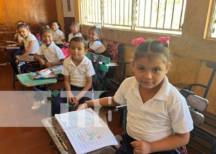 MINED realiza jornadas de lectura en voz alta en escuelas de Managua