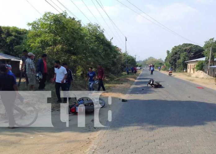 Foto: Dos motociclistas sufren accidente de tránsito en el Empalme La Estancia, Jalapa / TN8