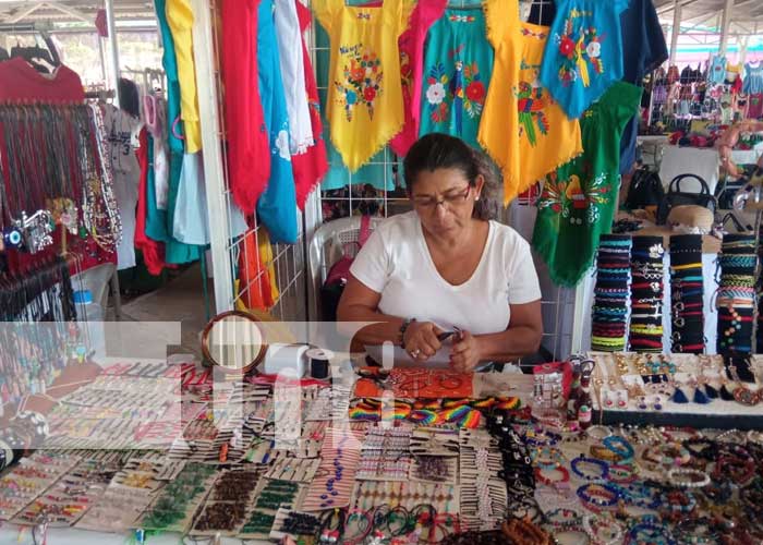 Foto: Artesanos ya tienen listas las ofertas para consentir a las madres nicaragüenses / TN8