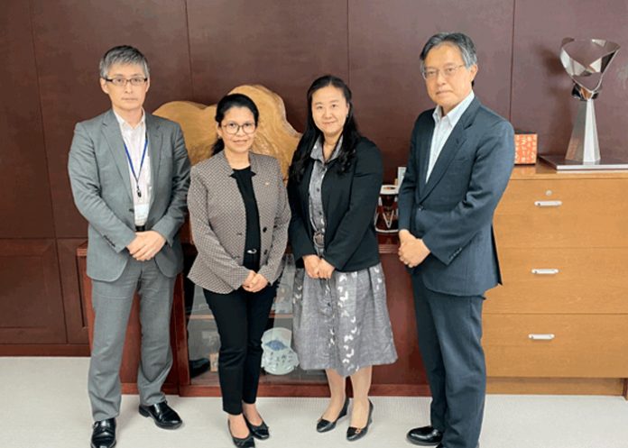 Embajadora de Nicaragua en Tokio realiza encuentro con el Alcalde la Ciudad Shinjuku