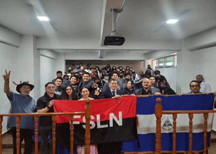 Universidad ISIMA de Toluca en México rindieron homenaje al General Sandino