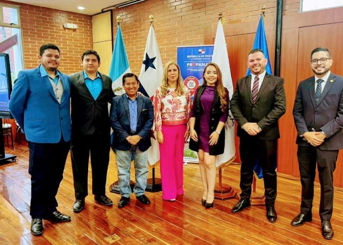 En Guatemala la Embajada de Nicaragua participa en el 