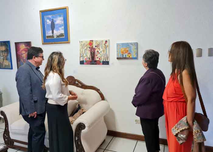 Embajada de Nicaragua en Guatemala realizó recorrido por las Iconografías del General Sandino