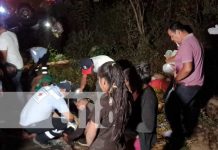 Foto: Tres muertos tras volcón mortal de una camioneta en la comarca El Morro, en Managua / TN8