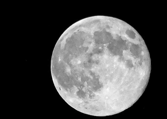 ¡Impresionante!: Se aproxima el fenómeno de la Luna negra