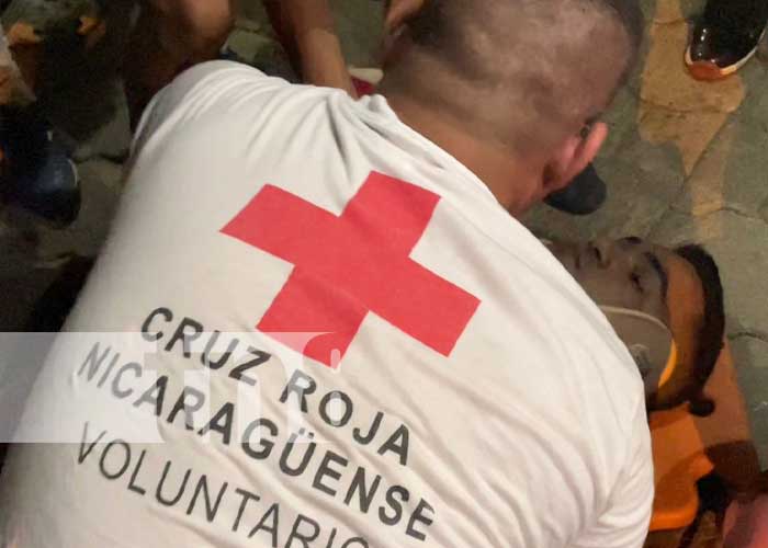Vuelco de camioneta dejó 8 lesionados en la ciudad de Juigalpa