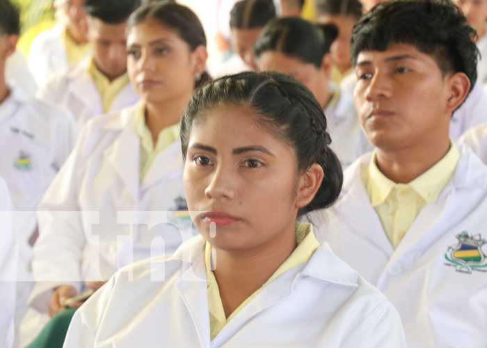 60 nuevos enfermeros y enfermeras lista para sus practica hospitalaria en Siuna