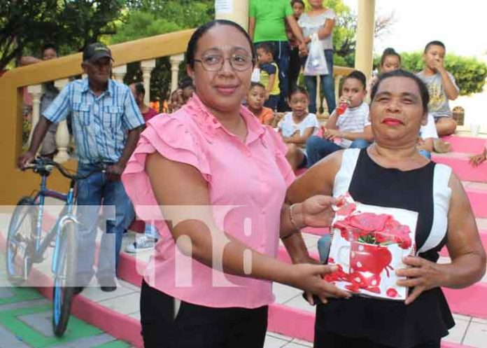 Gobiernos locales de Carazo y Nandaime celebran a las madres