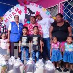 MIFAM entrega paquetes a madres con partos múltiples en Bilwi