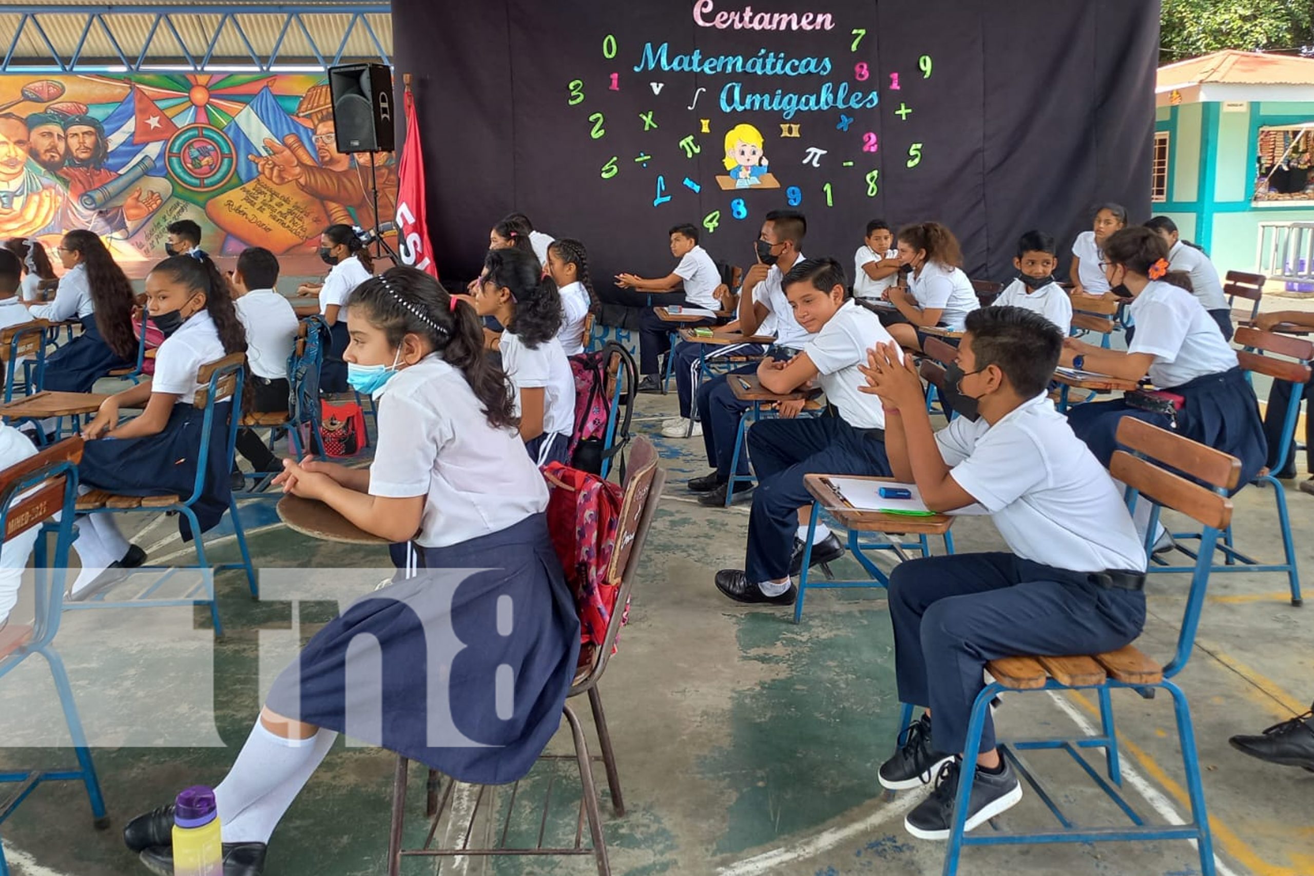  Estudiantes de Managua participaron del "Certamen Matemáticas Amigables" 