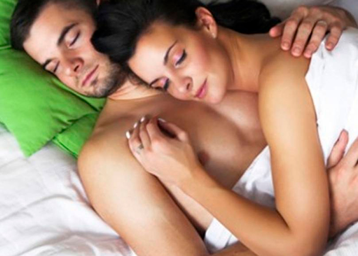 Dormir en "bola" puede ser beneficioso para tus partes íntimas