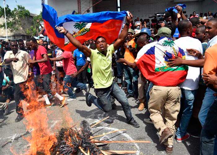 160 presuntos delincuentes han sido quemados vivos en Haití