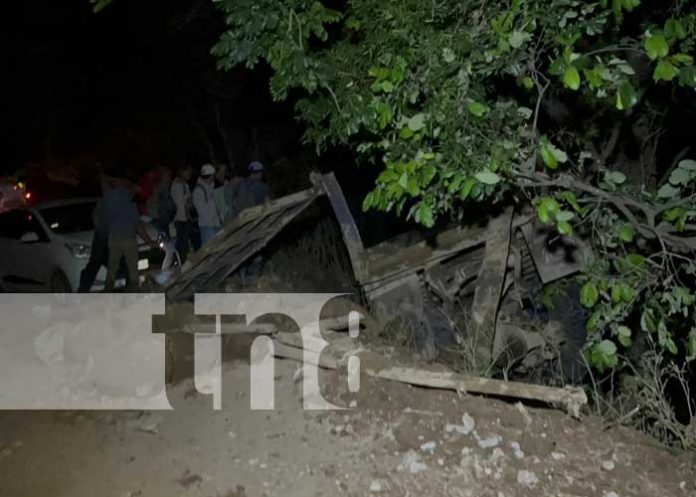 Foto: Vivo de milagro quedó un conductor tras fuerte accidente en Juigalpa, Chontales / TN8