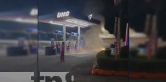 Vehículo toma fuego en una gasolinera de San Isidro Matagalpa